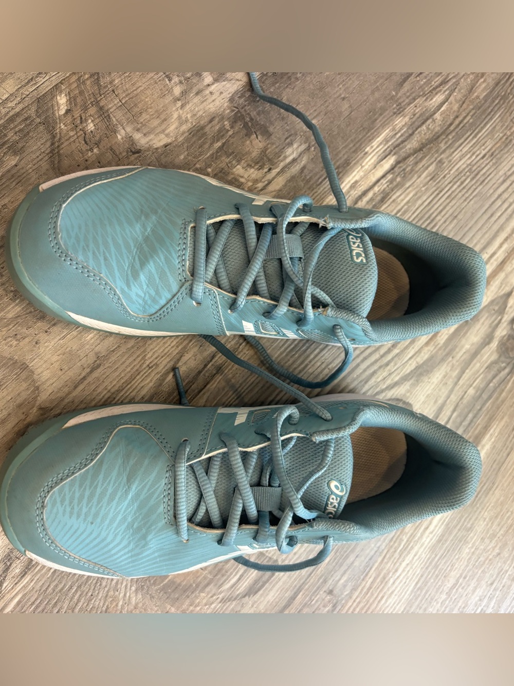 ASICS volleyball shoes - size 6.5